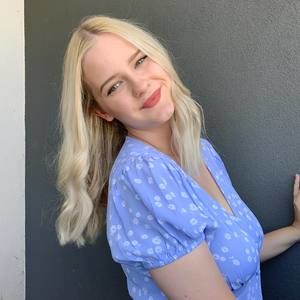 Meet your Posher, Steph